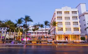 Clevelander Hotel Miami Beach